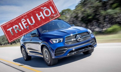 Triệu hồi loạt xe Mercedes do nguy cơ rơi viền cửa sổ